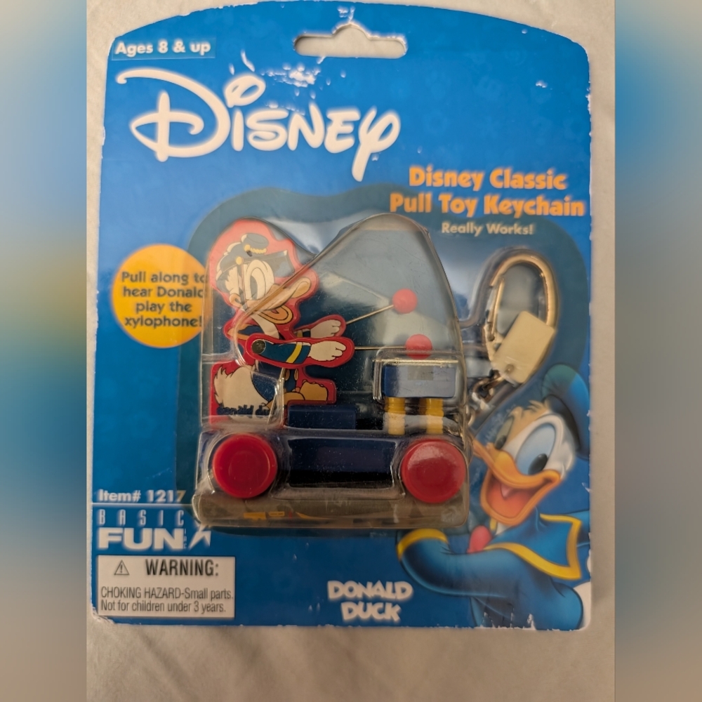 Disney Donald Duck Pull Toy Keychain - New Old Stalk